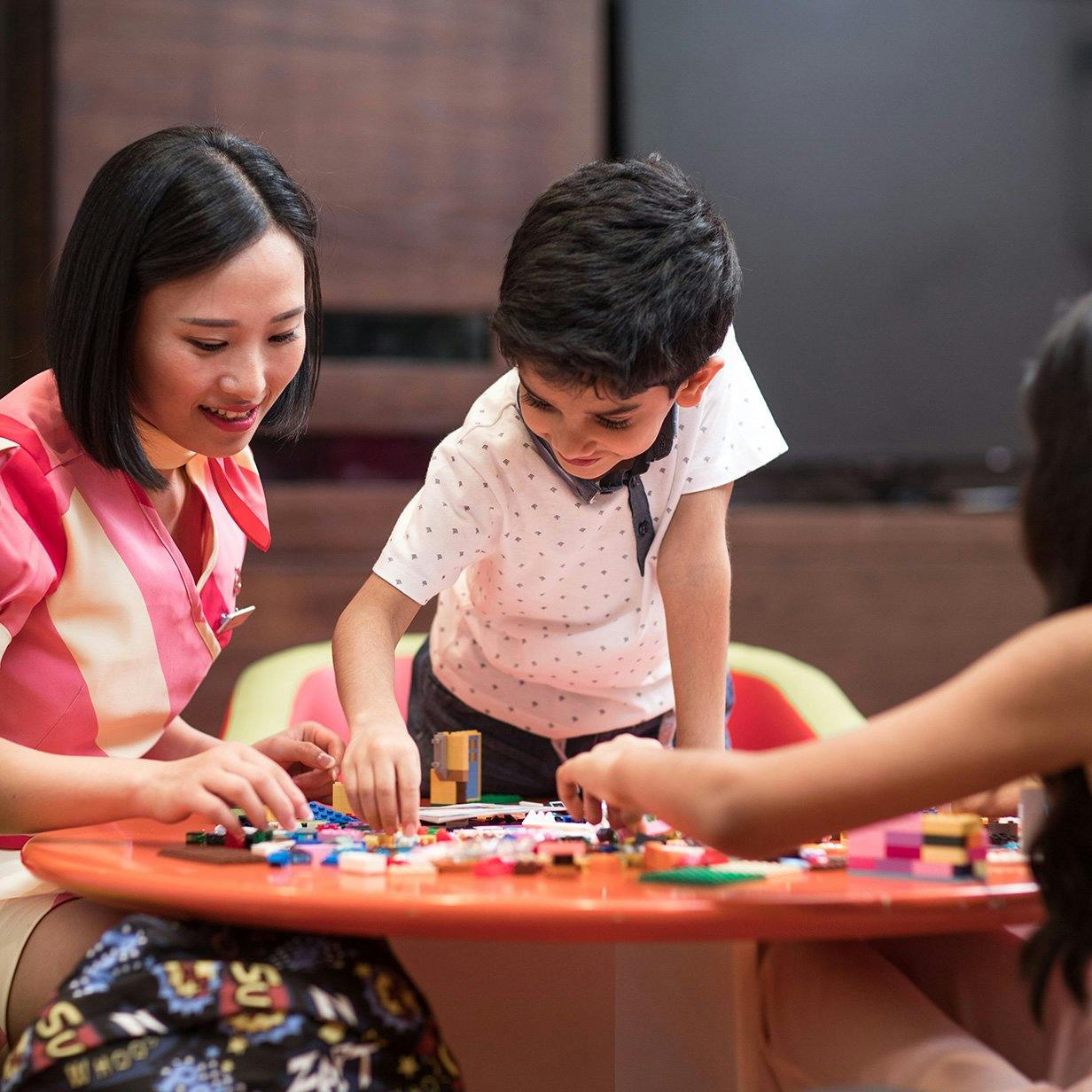 Marhaba Lounge: 4 Hours Access Ticket