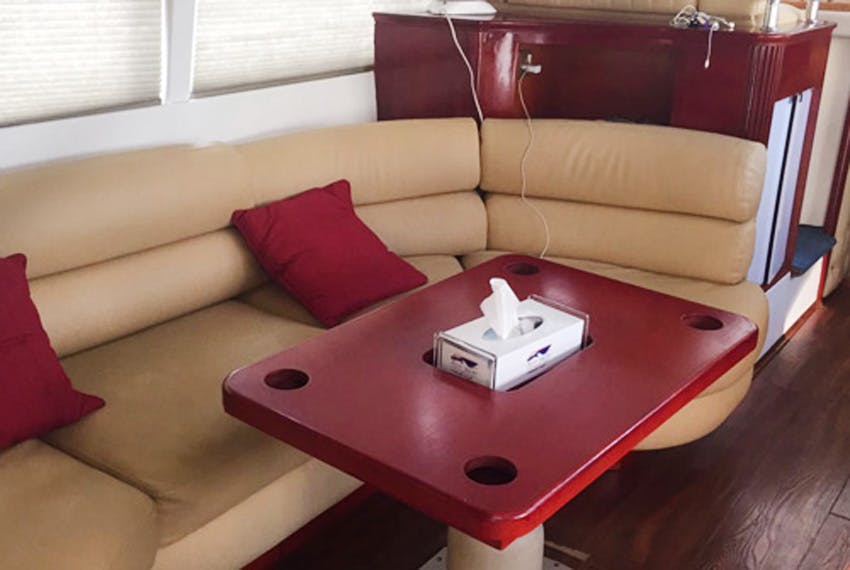 Dubai Private Yacht: 52 Feet Review