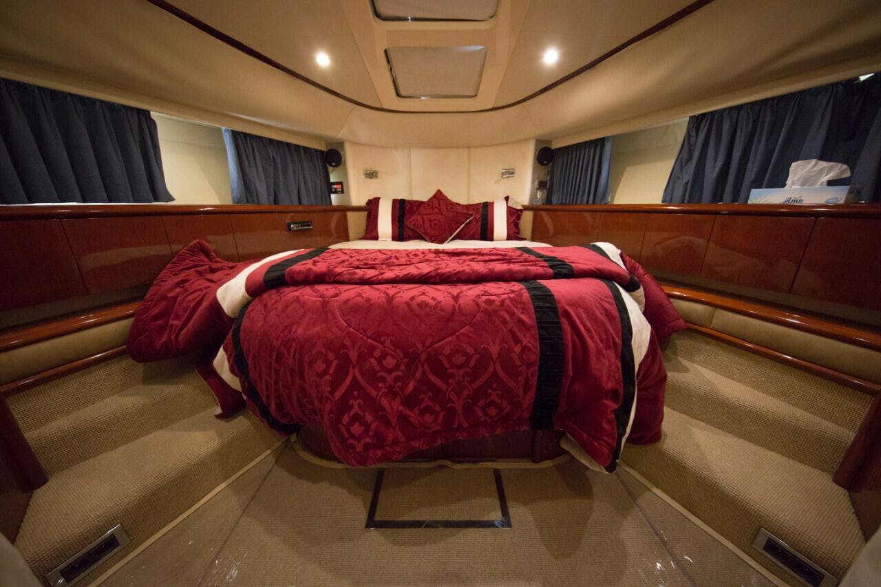 Dubai Private Yacht: 65 Feet Category