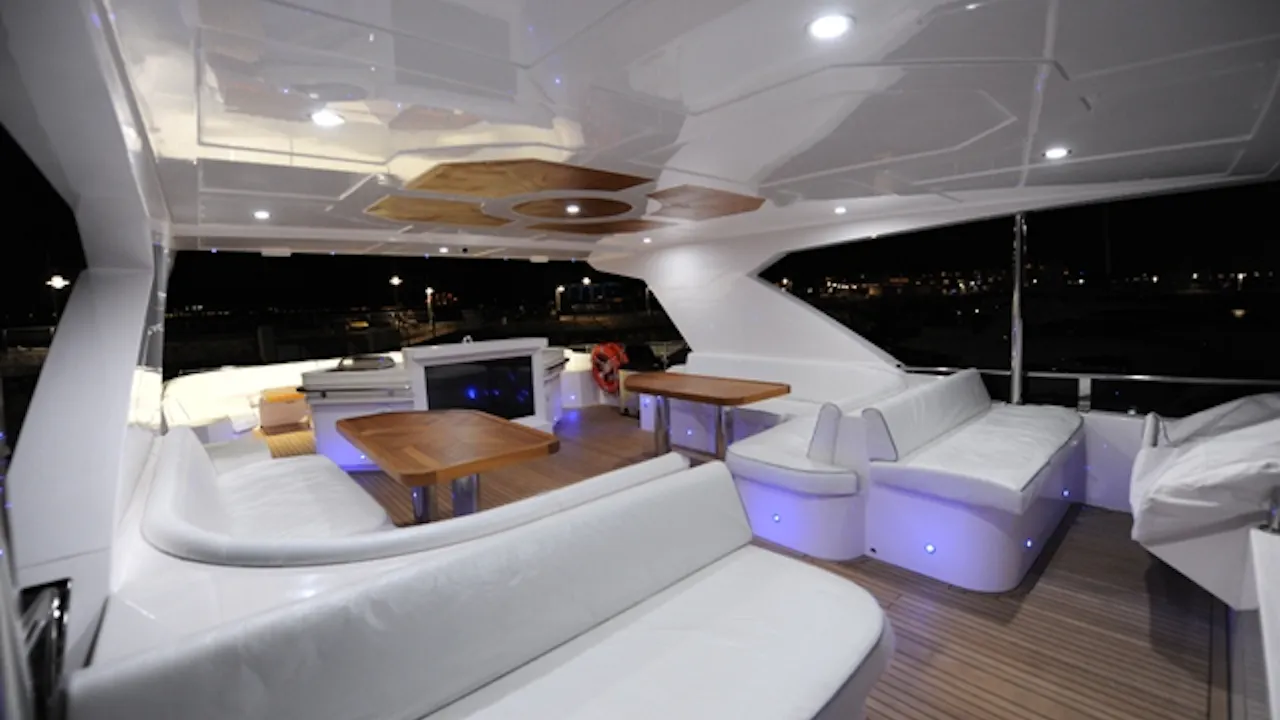 Dubai Private Yacht: 75 Feet Category