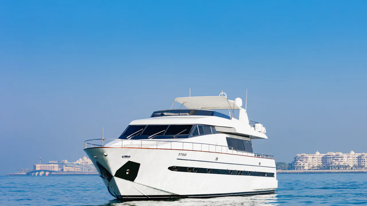 Dubai Private Yacht: 82 Feet (Up to 50 Pax) Category