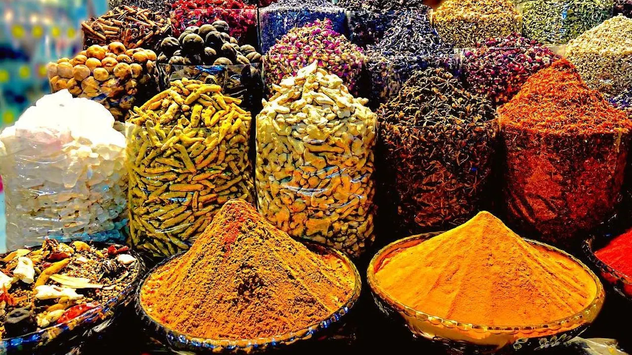 Traditional Dubai Shopping Tour Ticket