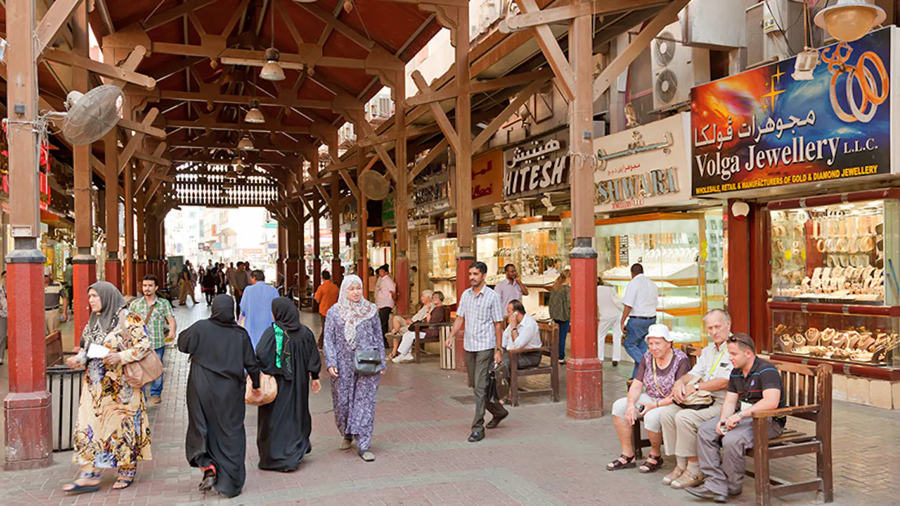 Traditional Dubai Shopping Tour