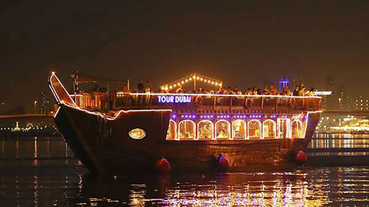 Dubai Marina Sightseeing Cruise Discount