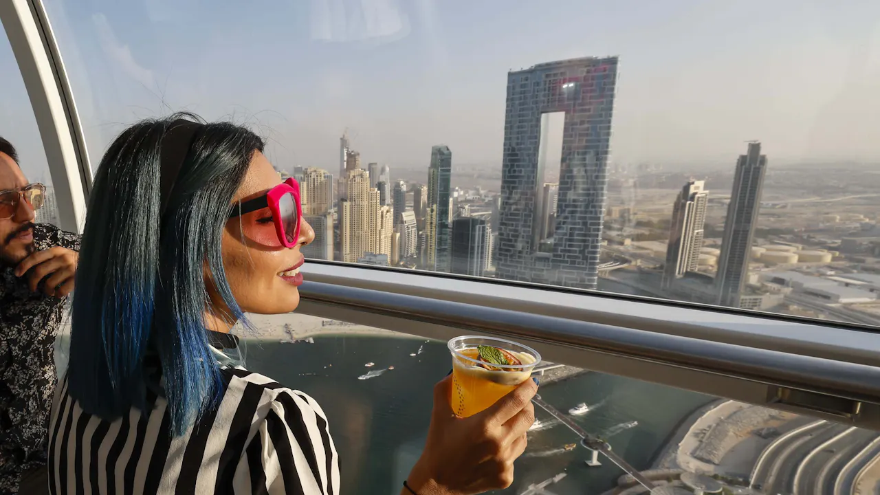 Ain Dubai Skybar Vibes Review
