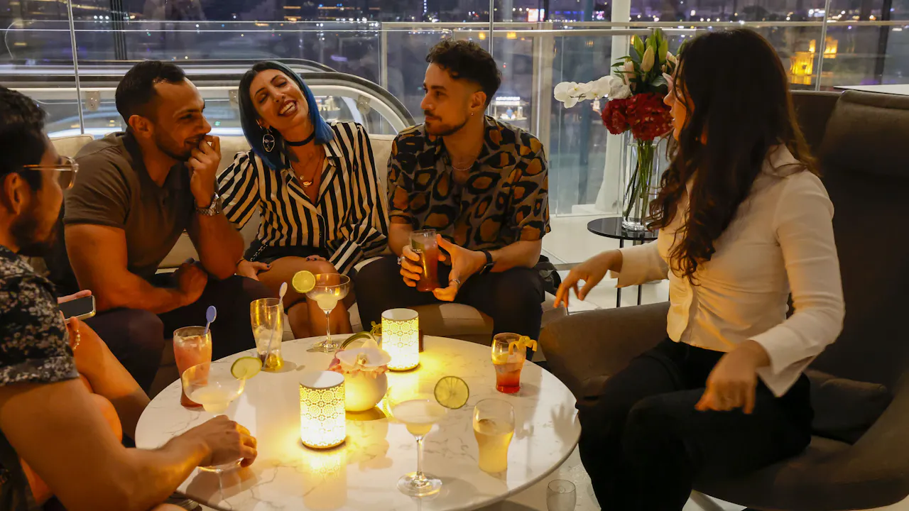 Ain Dubai Premium With Bubbly Location