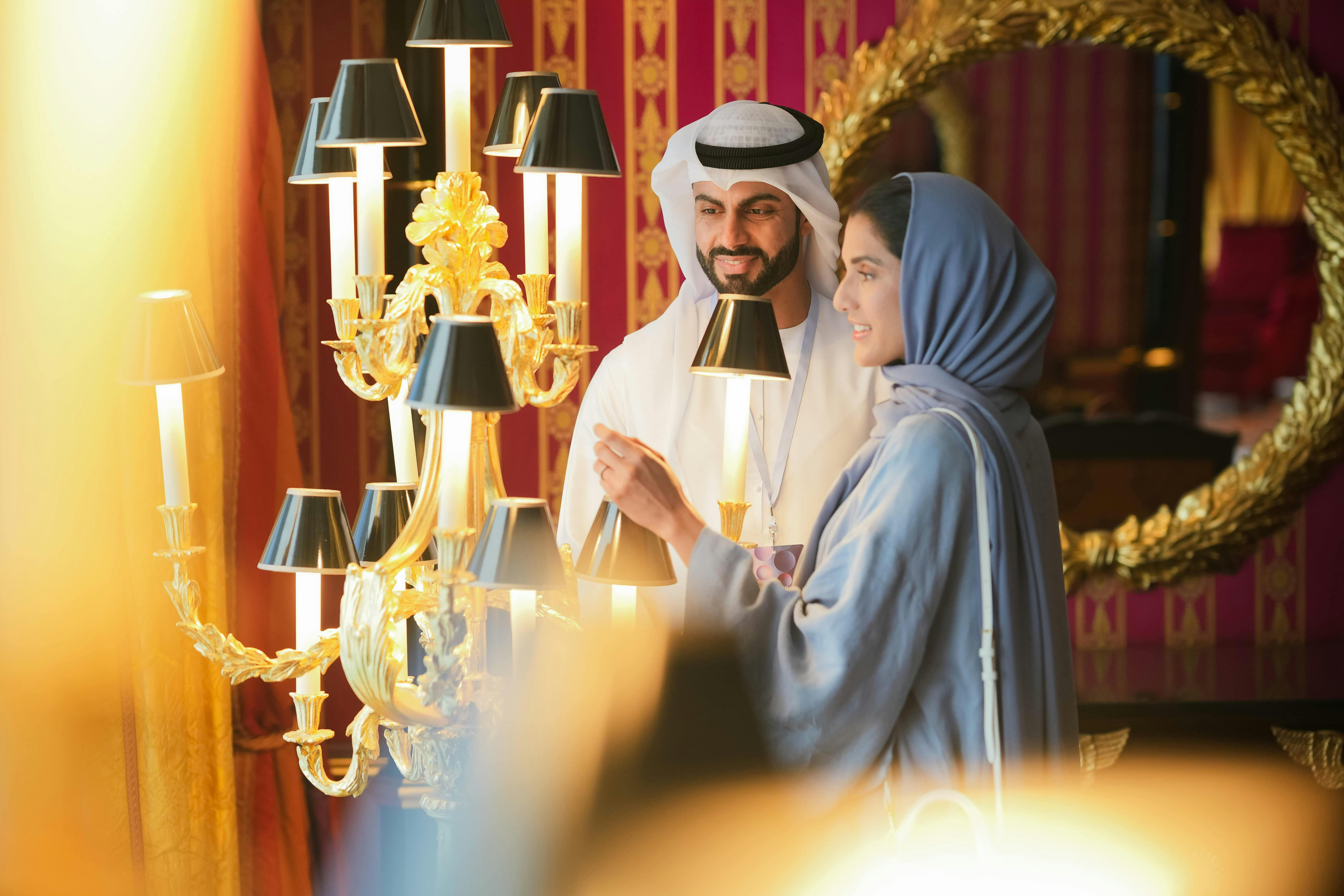 Inside Burj Al Arab Tour with Gold Cappuccino at UMA Lounge 