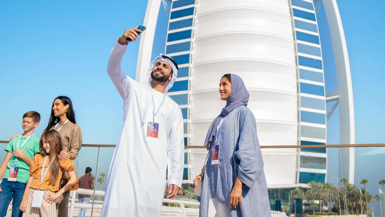 Inside Burj Al Arab Tour with Gold Cappuccino at UMA Lounge Discount