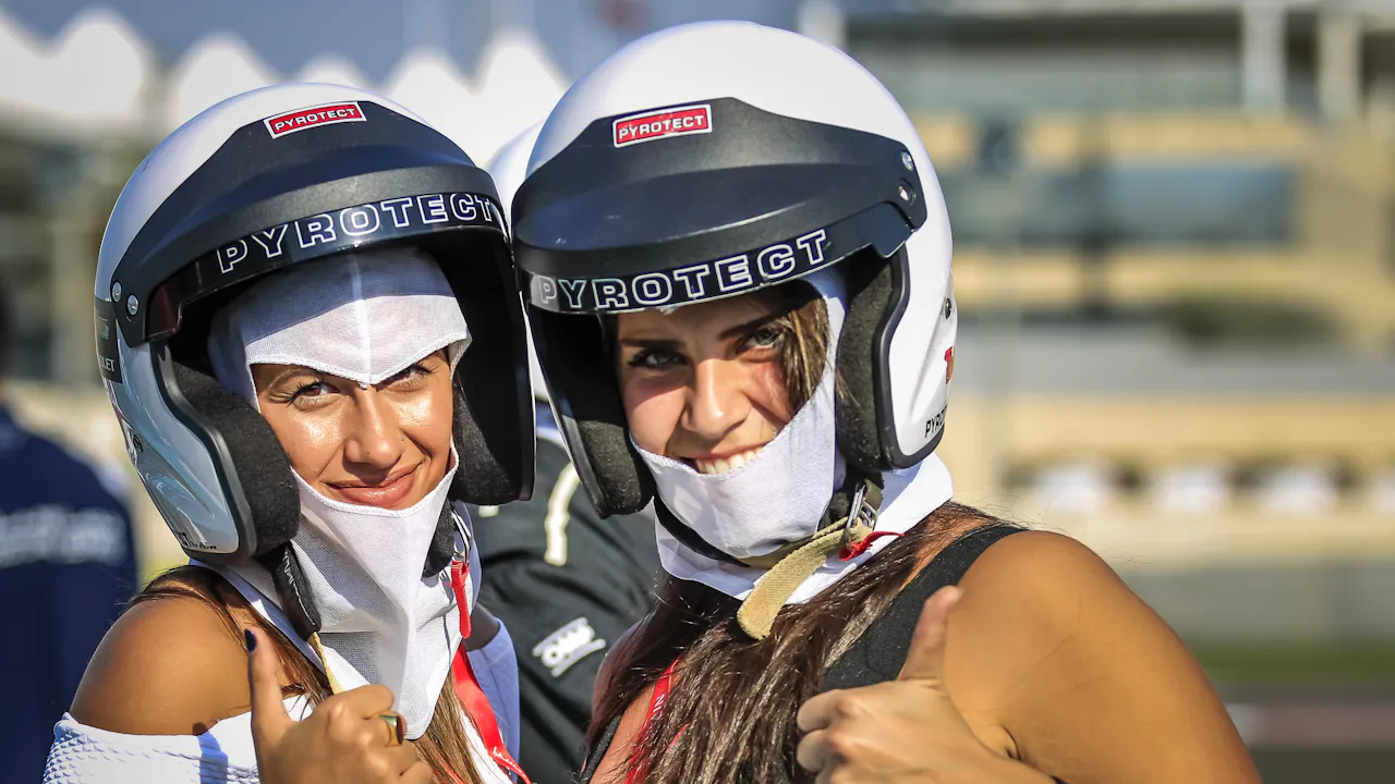 abu dhabi yas marina circuit tour