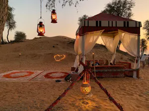 Romantic Dune Dinner Abu Dhabi