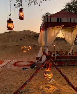 Romantic Dune Dinner Abu Dhabi