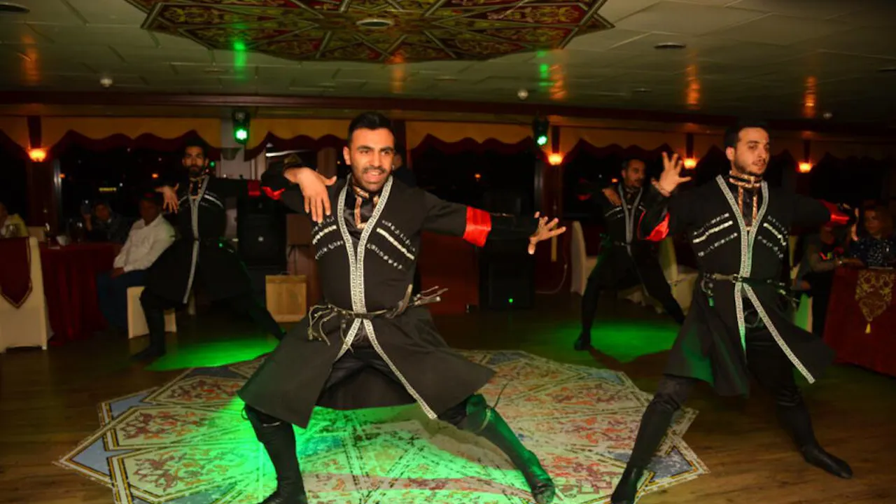 Istanbul Dance Show with 3 hours Dinner Location