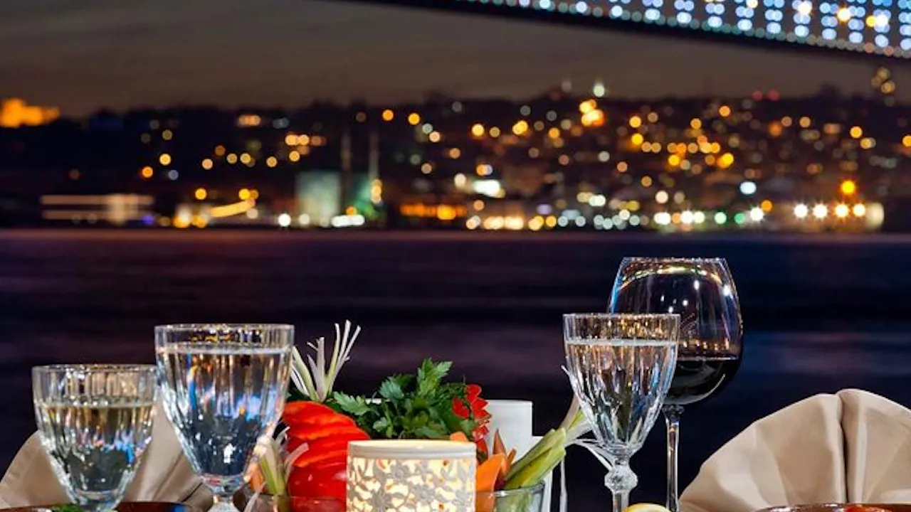 Istanbul Dance Show with 3 hours Dinner