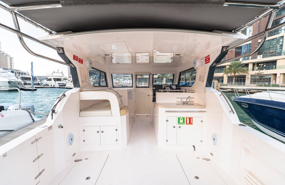 Dubai Marina Boat Ride - Thunder Boat Location