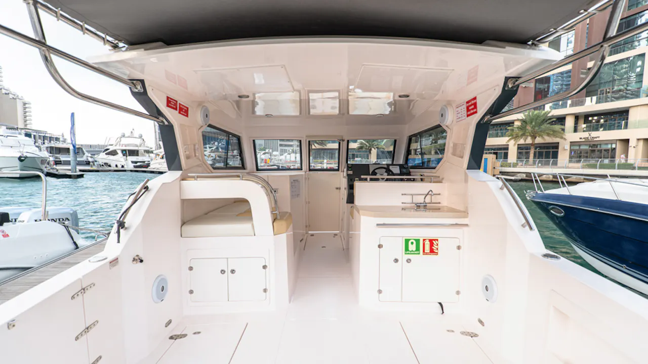 Dubai Marina Boat Ride - Thunder Boat Location