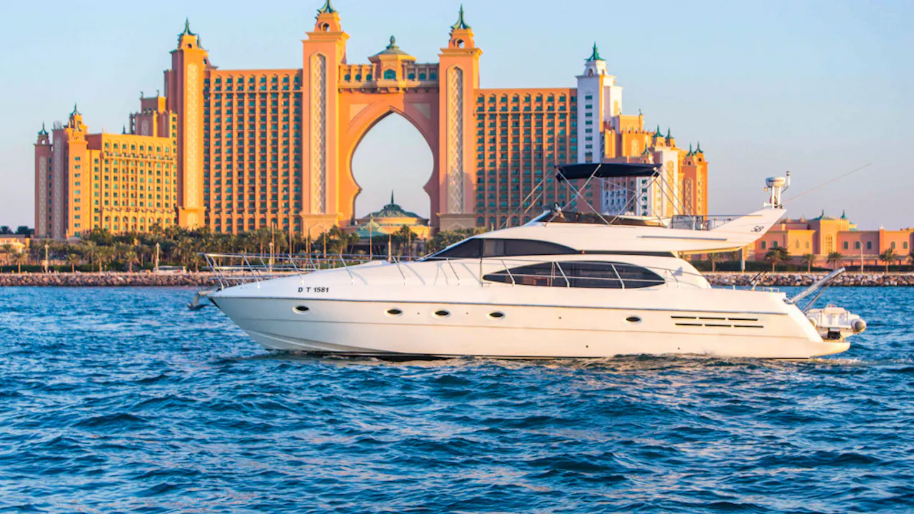 Dubai Marina Boat Ride - Thunder Boat Ticket