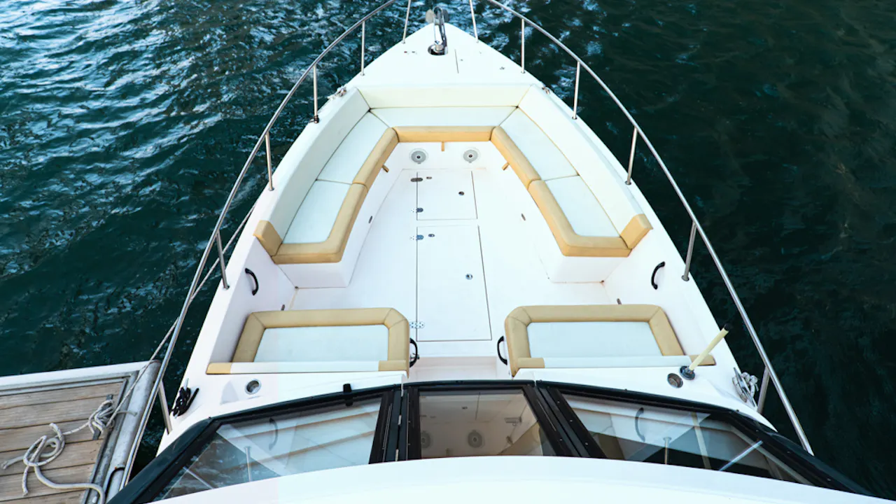 Dubai Marina Boat Ride - Thunder Boat Discount