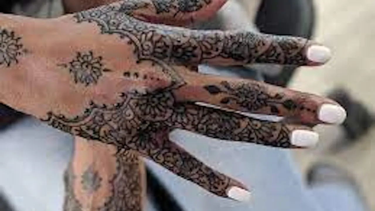 Henna Tattoo experience Price