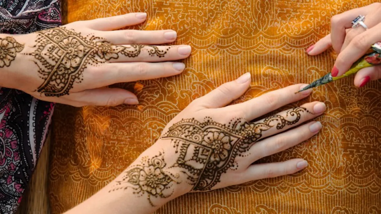 Henna Tattoo experience Discount
