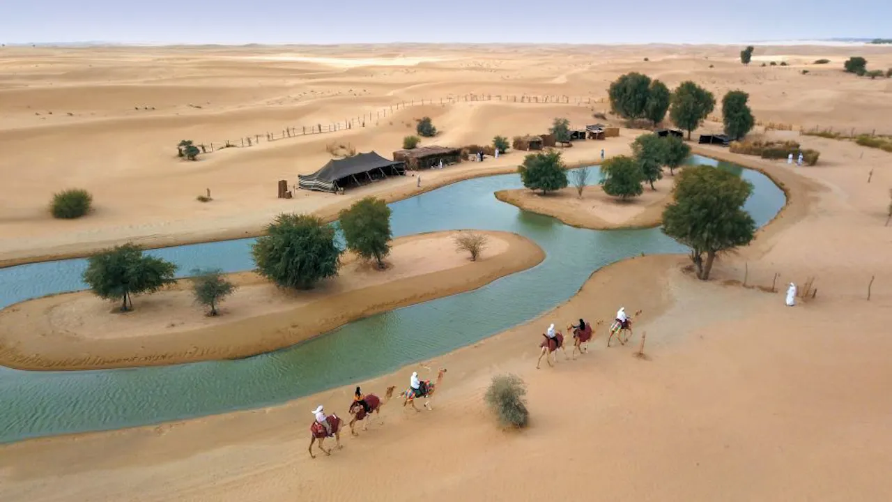 Morning Heritage Safari by Vintage G Class at Al Marmoom Oasis from Dubai Category