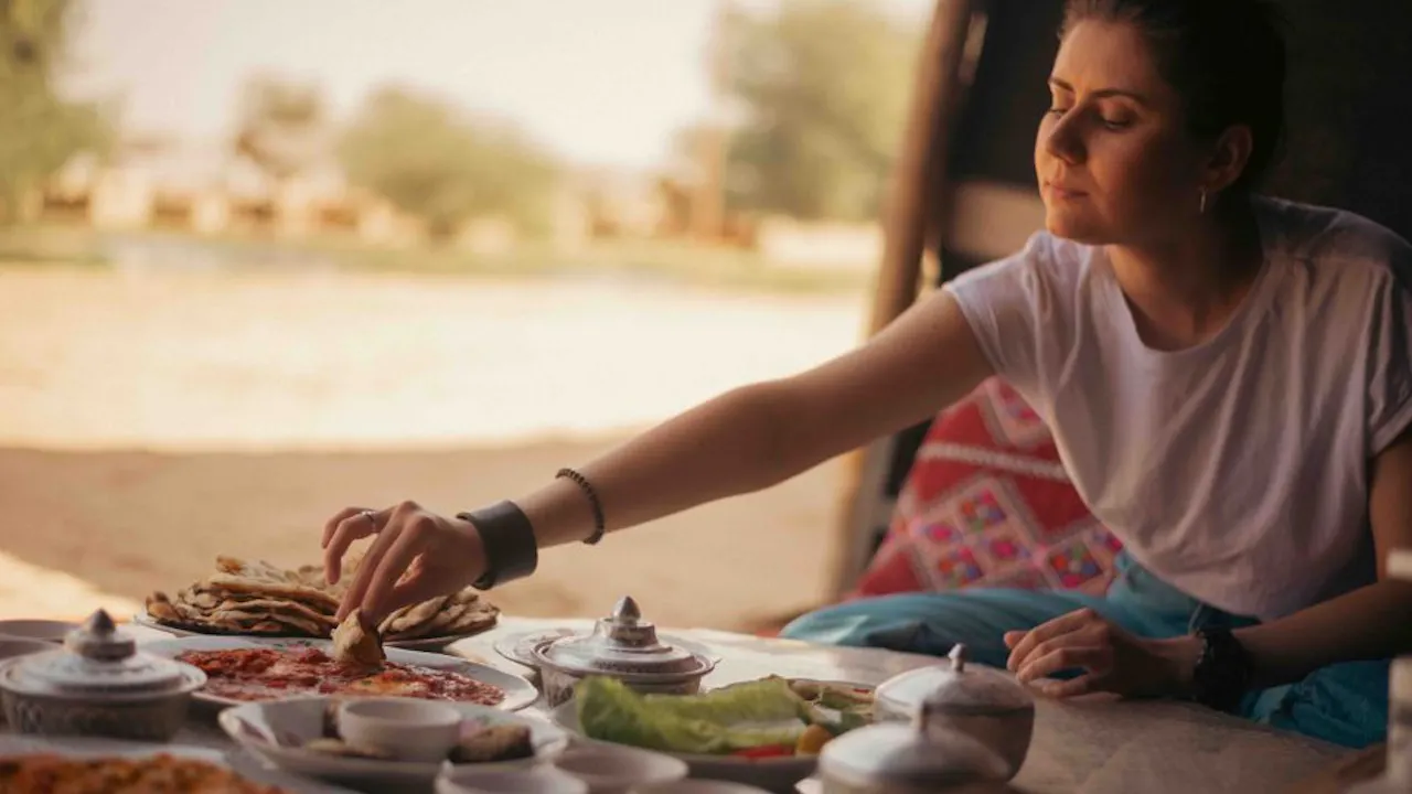 Morning Heritage Safari by Vintage G Class at Al Marmoom Oasis from Dubai