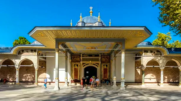 Combo: Hagia Sophia, Dolmabahçe Palace & Topkapi Palace Location