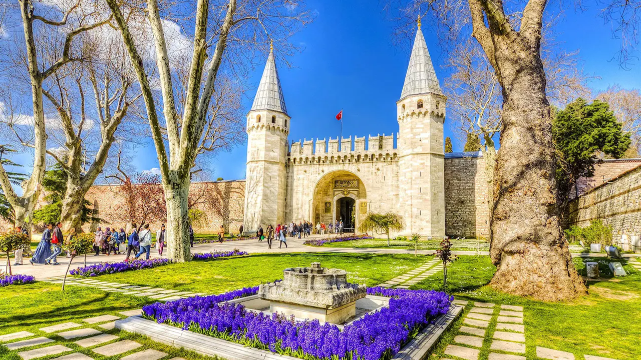 Combo: Hagia Sophia, Dolmabahçe Palace & Topkapi Palace: Entry Ticket with Guided Tour Price