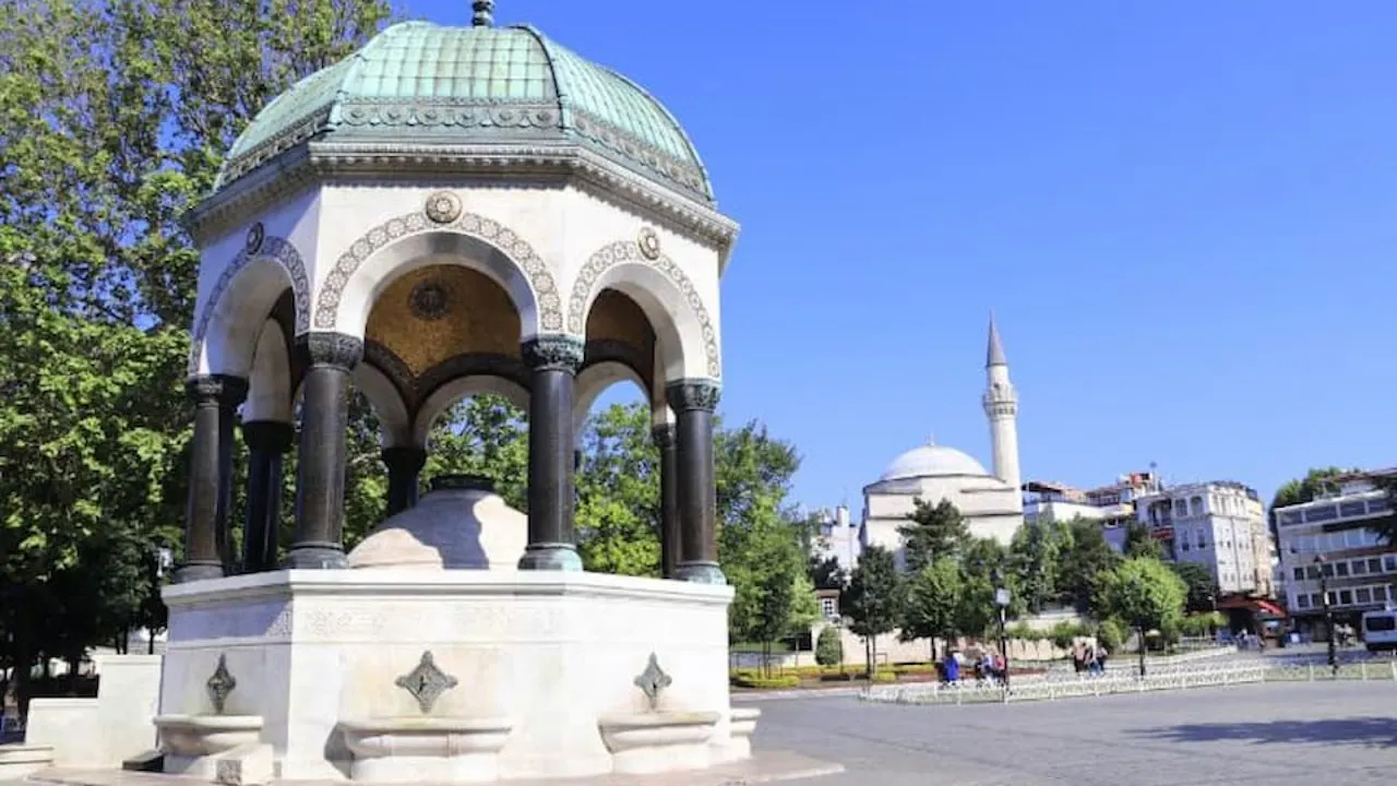 Byzantine Hippodrome Tour - Entry Ticket and Guided Tour Ticket