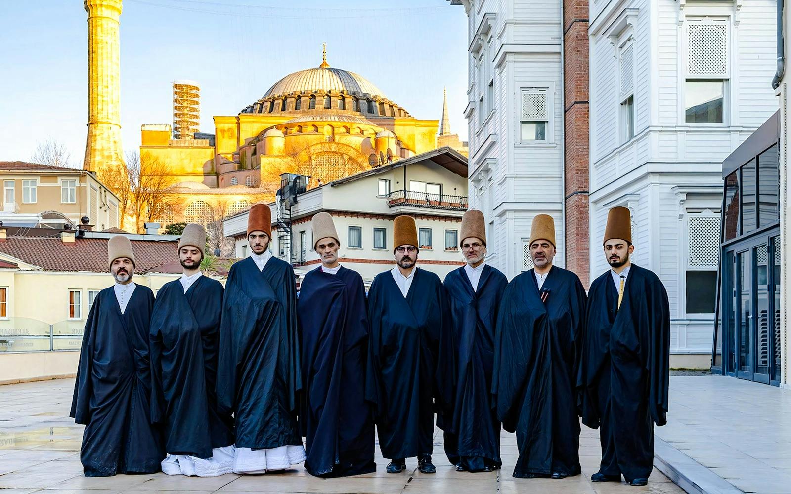 Traditional Turkish Dance Show at Hodjapasha Cultural Centre Thrillark
