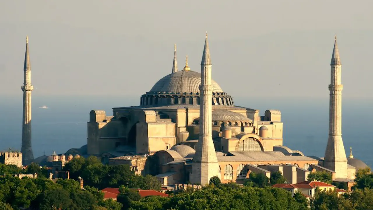 Istanbul Museum Pass 5 Days: Entry with Guided Tour Price