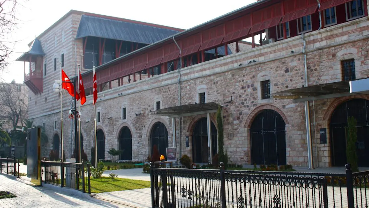 Istanbul Museum Pass 5 Days: Entry with Guided Tour