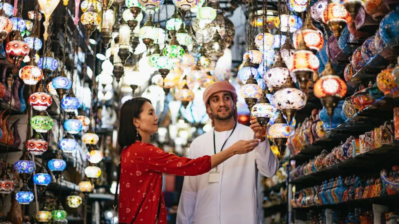 Old Town, Dubai Creek, Souks, and Street Food Tour: Dubai Ticket