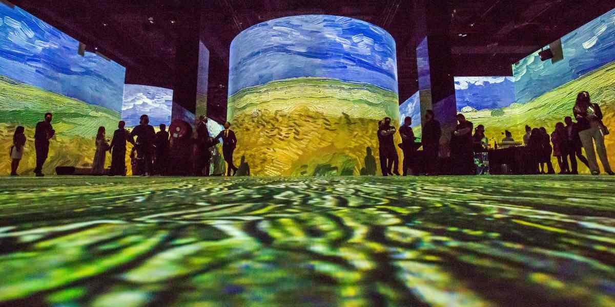 Burj Khalifa observation deck + Infinity des Lumieres Tour