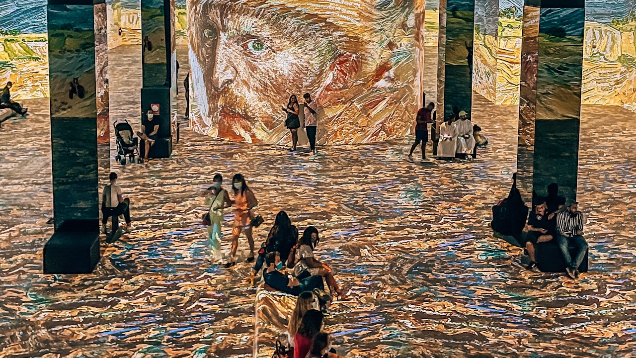 Burj Khalifa observation deck + Infinity des Lumieres Tour Ticket