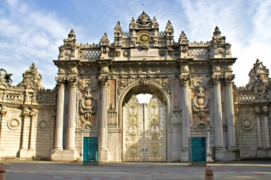 Dolmabahçe Palace and Topkapı Palace Tour Discount