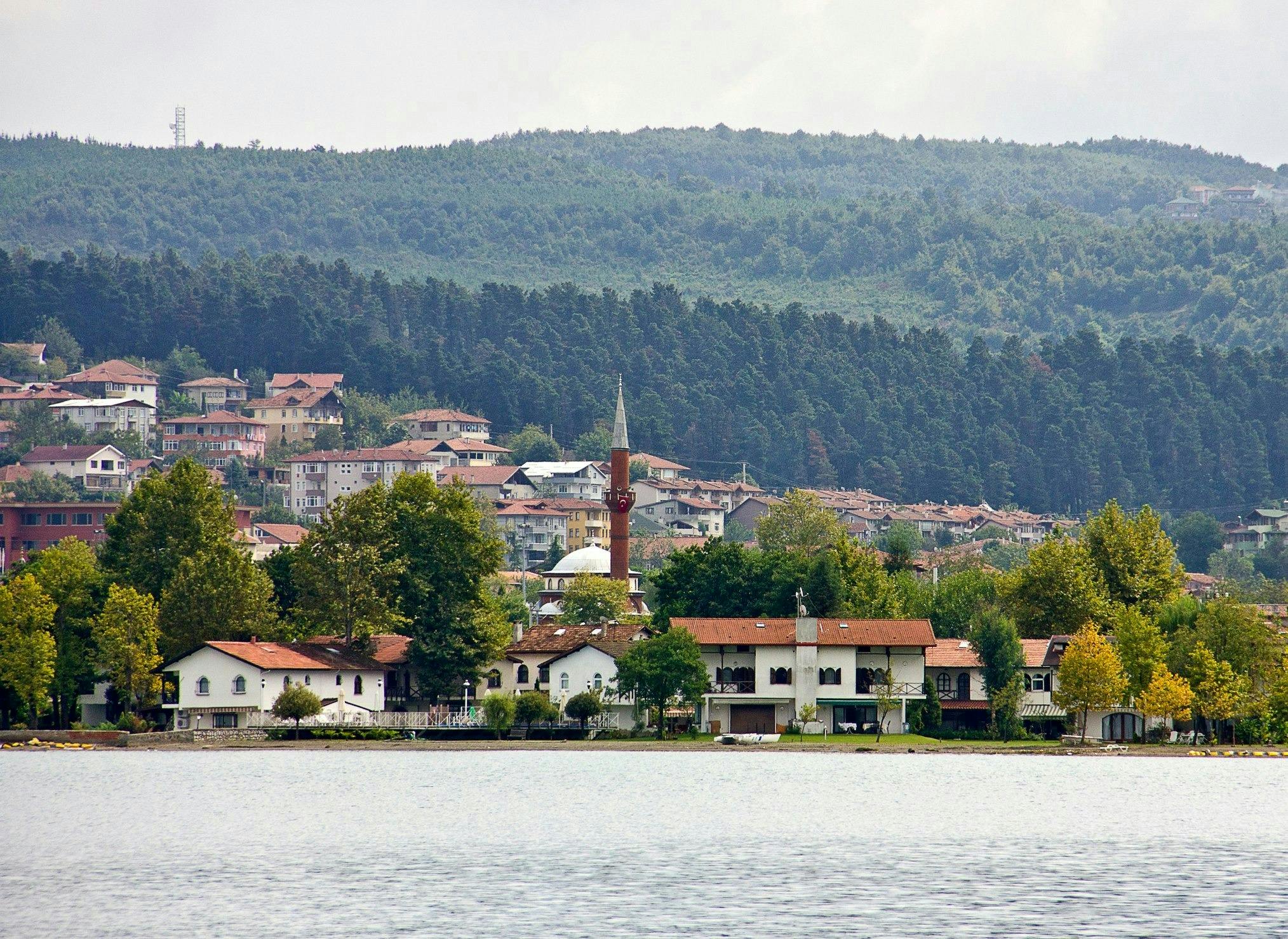 Sapanca Lake, Masukiye & Mahmudiye Tour from Istanbul 