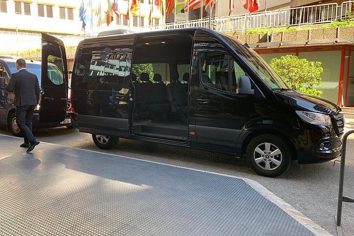 Istanbul Airport Shared Transfer Shuttle