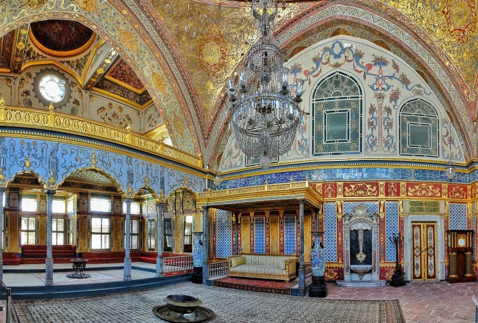 Byzantine and Ottoman Relics Tour & Topkapı Palace with ticket & Lunch: Istanbul Ticket