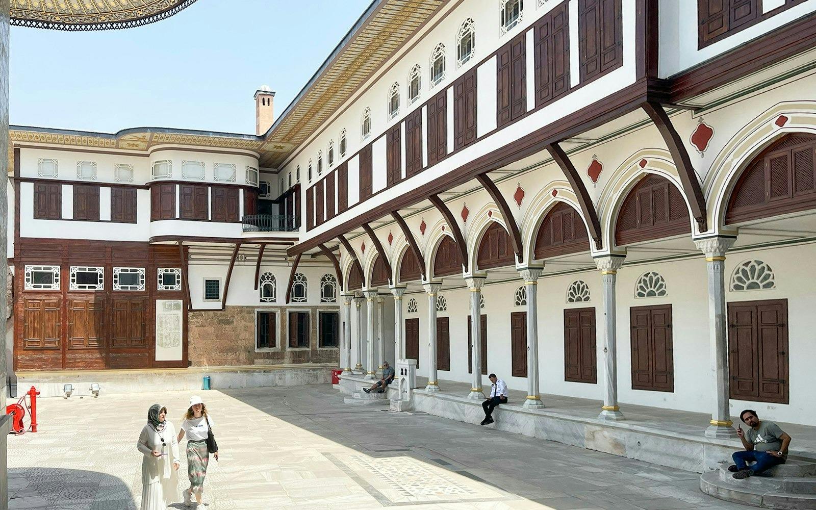 Harem Topkapi Palace Tour with a Historian Guide 