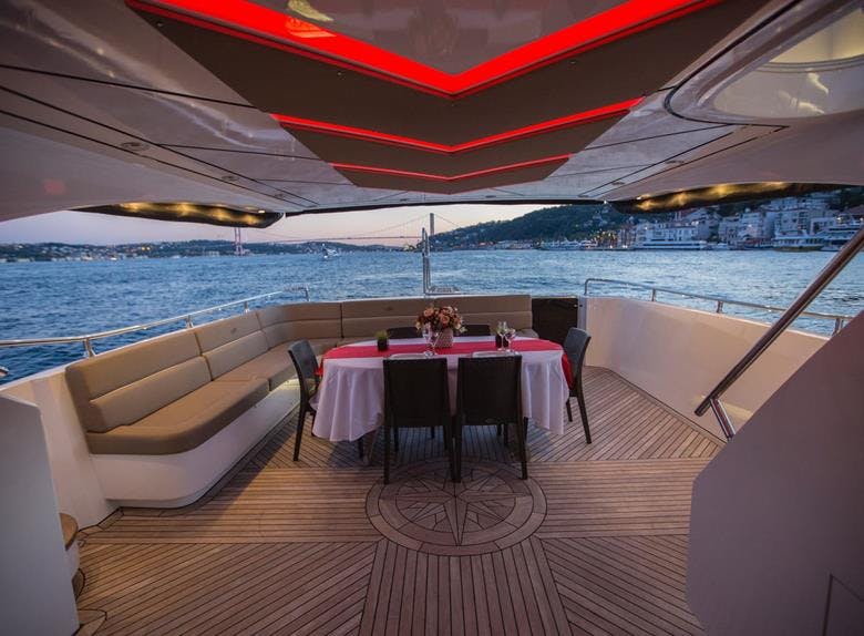 Evening Sunset Cruise in Istanbul with Luxury Yacht Category