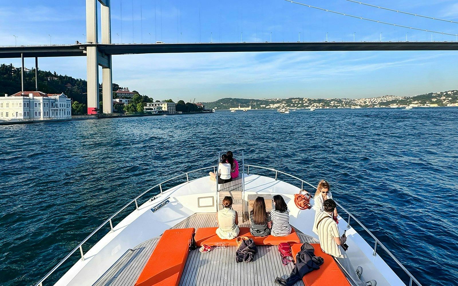 Evening Sunset Cruise on a Luxury Yacht in Istanbul Category