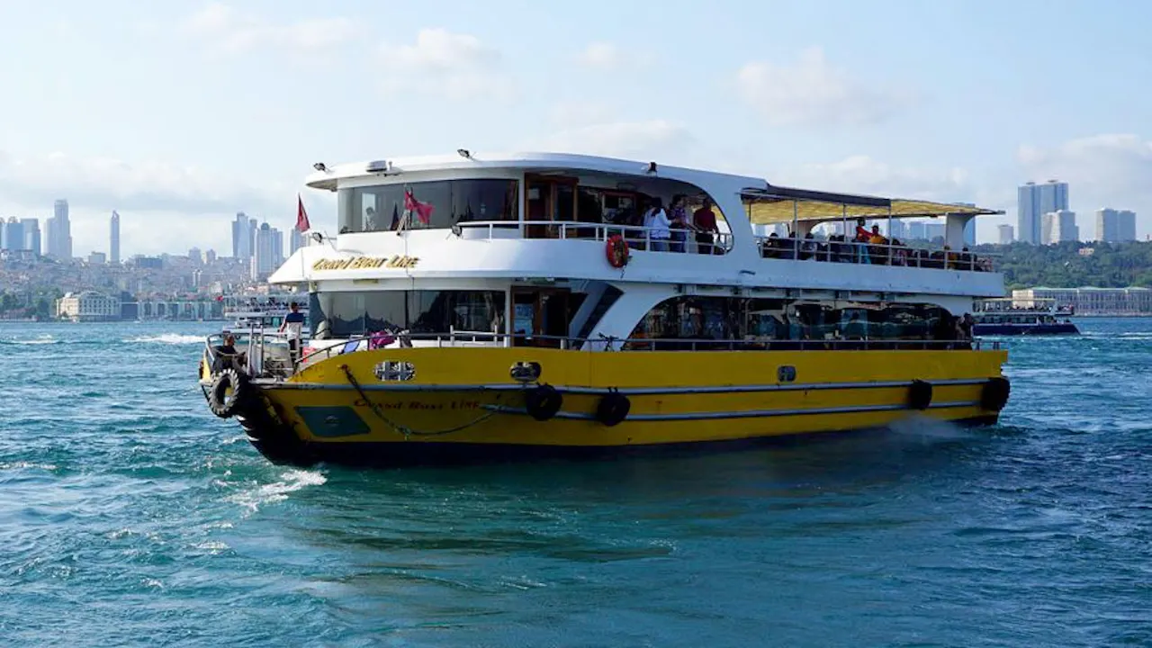 2 Hour Golden Horn Tour and Bosphorus Cruise & Audio Guide Location