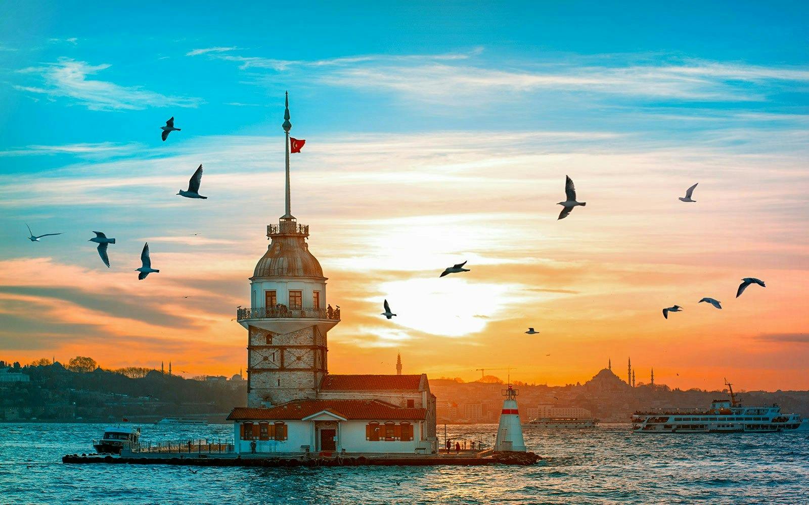 Golden Horn Tour and Bosphorus Cruise with Audio Guide Location