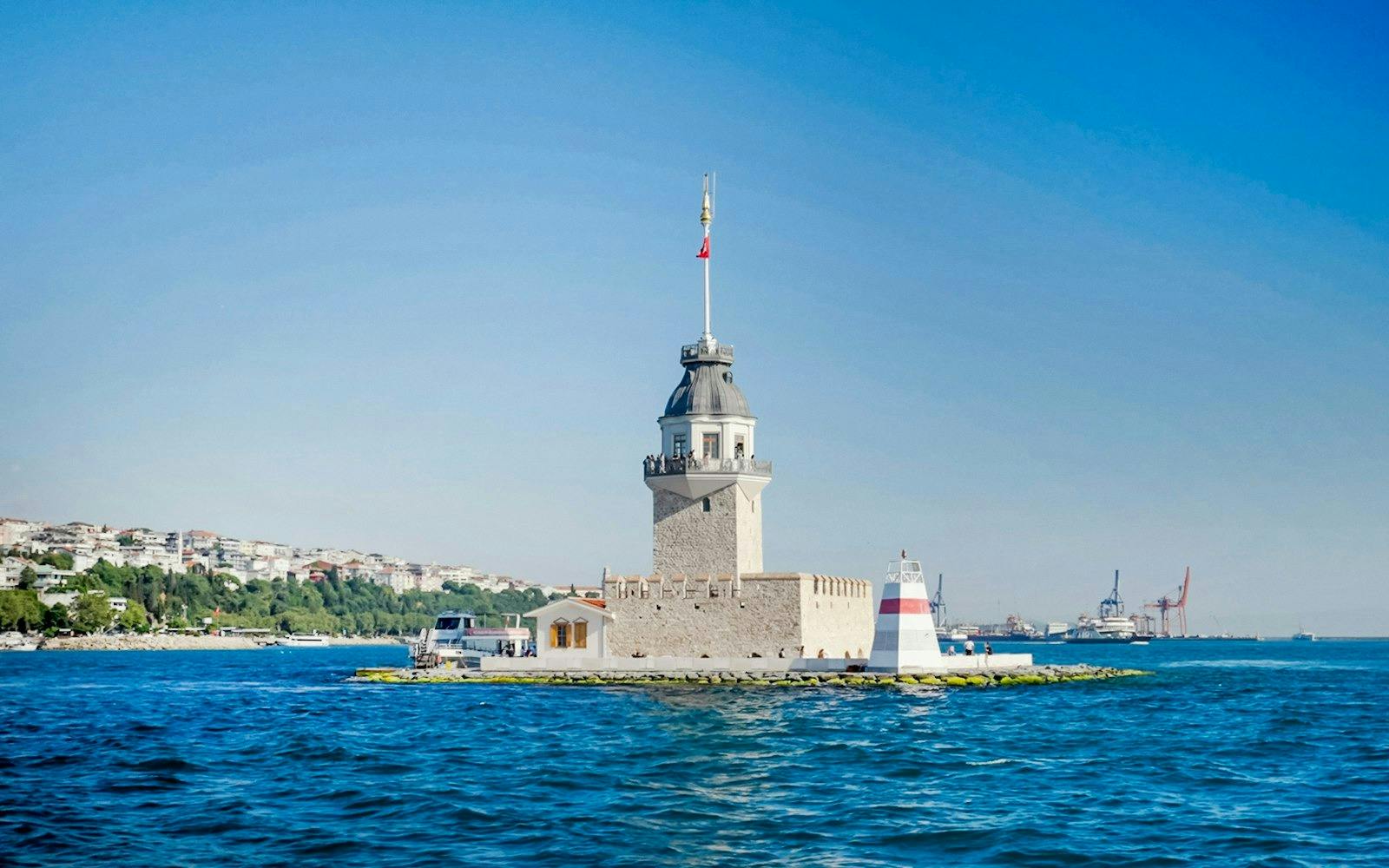 Golden Horn Tour and Bosphorus Cruise with Audio Guide Category