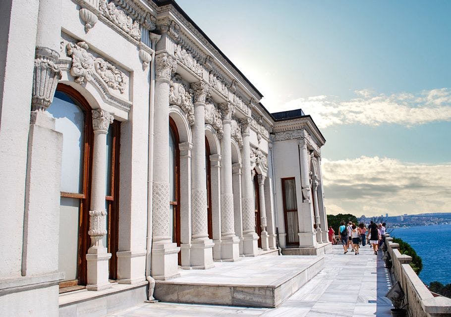 Topkapi Palace Tickets with Highlights Tour and Audio Guide