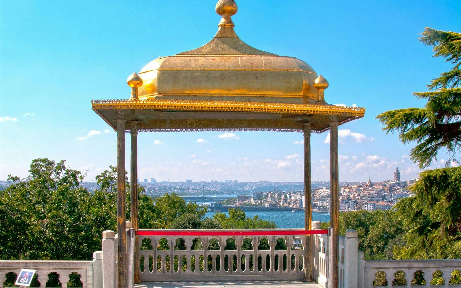 Topkapi Palace Guided Tour Ticket