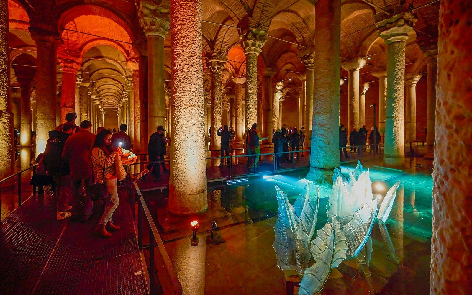 Istanbul VIP Combo (Hagia Sophia, Topkapi Palace and Basilica Cistern) Category