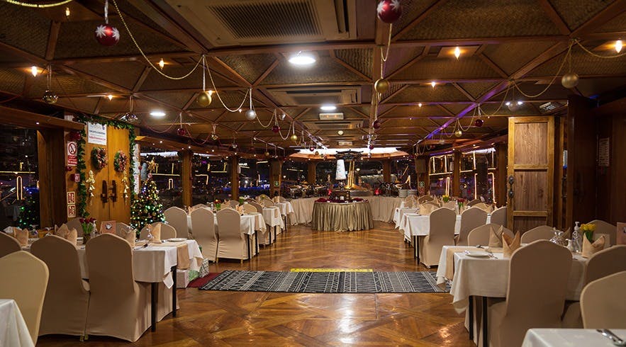 Dhow Cruise Dinner in Dubai Marina Discount
