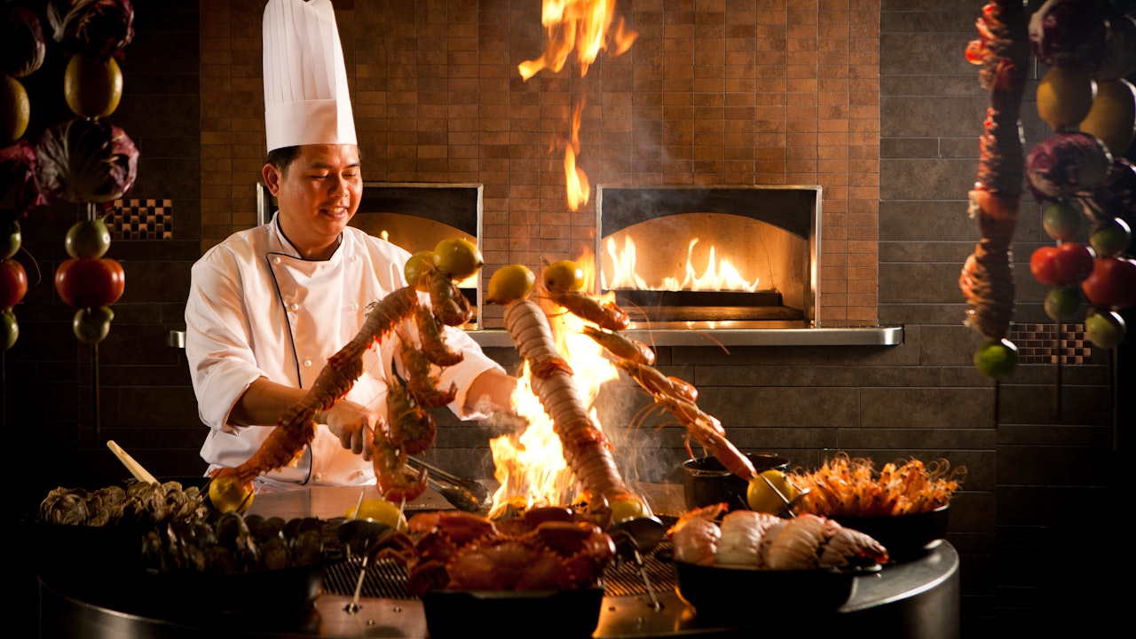 Buffet Dinner at Atlantis The Palm Thrillark