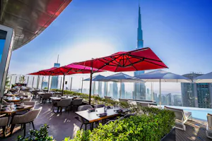 CÉ LA VI Set Menu Lunch: Burj Khalifa Views & Beverages